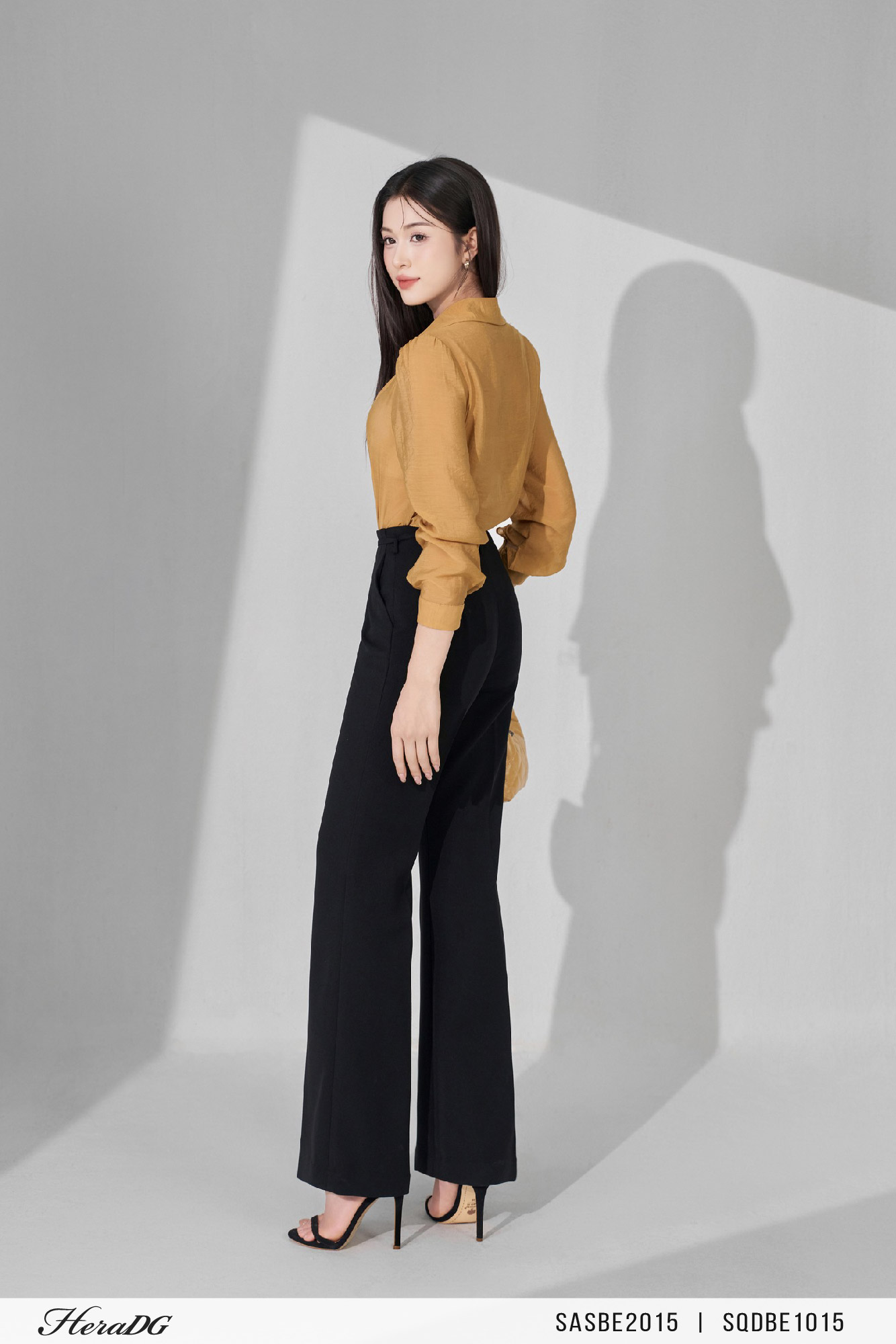 Ảnh của Áo sơ mi cổ đức